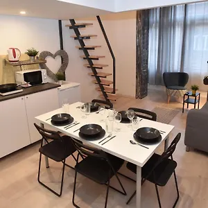 The Apex Residences Διαμέρισμα